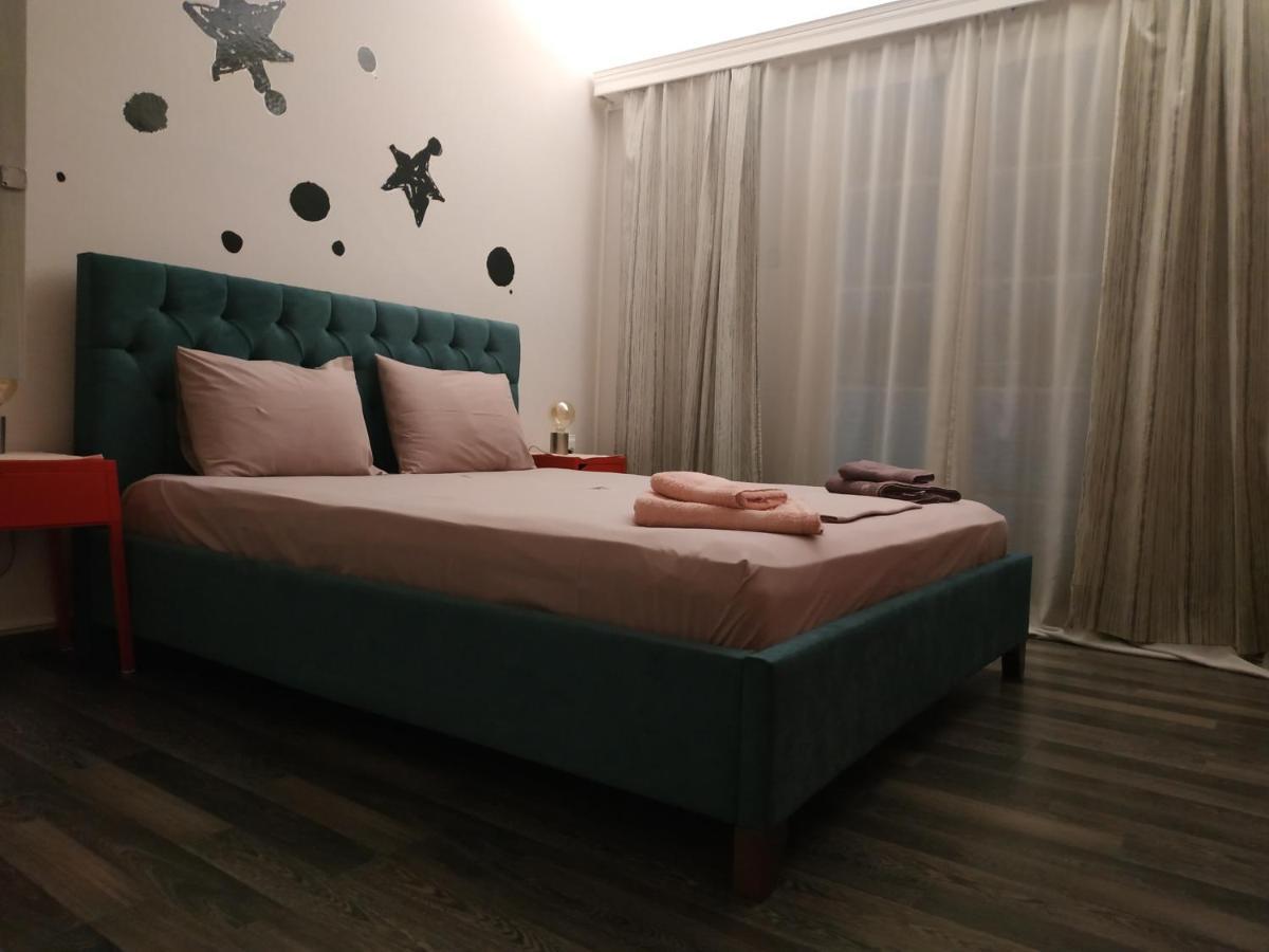 Cozy Apartment Near Metro Station Agia Marina Atenas Exterior foto